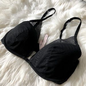 Black lace bra